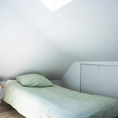 Apartamento Triplex De Qualité, Quartier Calme