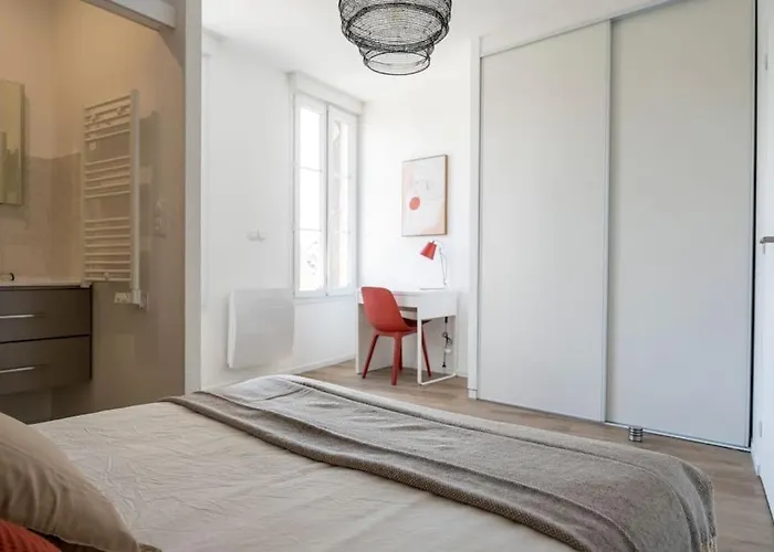 Triplex De Qualite, Quartier Calme *